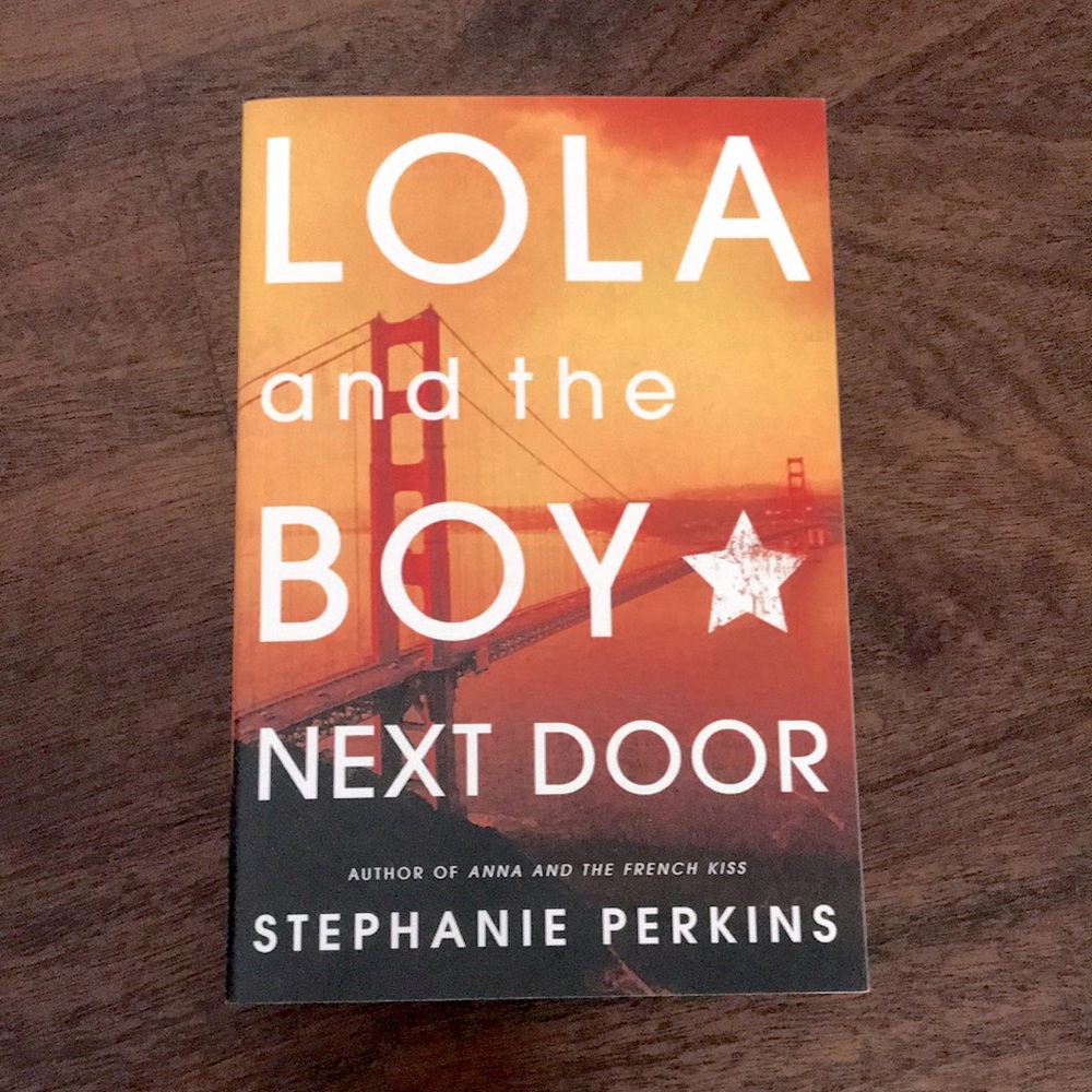 Book Lola and the boy next door by Stephanie Perkins